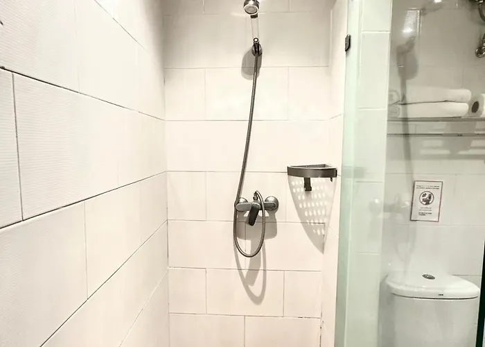 F Sukhumvit 4*