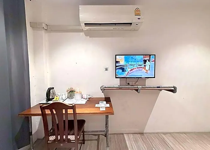 F Sukhumvit Hotel