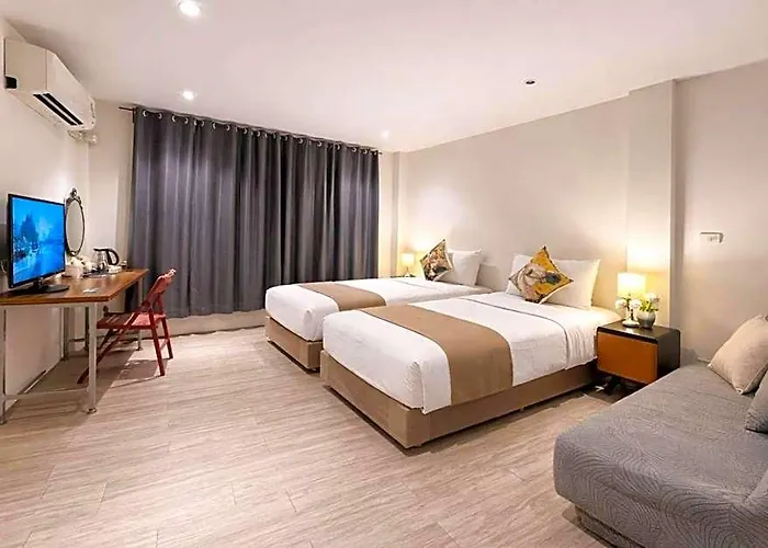 F Sukhumvit Hotel