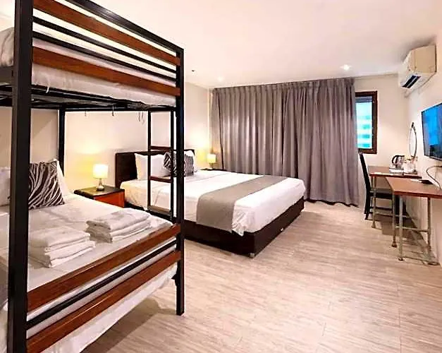 Hotel F Sukhumvit 4*